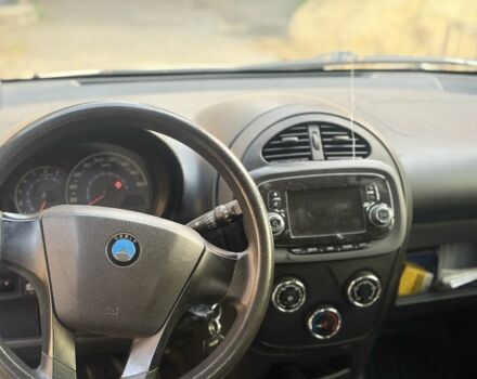 Джили Другая 2013 в Харькове на Automoto.ua Белый Джили Другая, объемом двигателя 1.3 л и пробегом 113 тыс. км за 2250 $, фото 7 на Automoto.ua