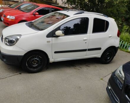 Белый Джили Другая, объемом двигателя 1.3 л и пробегом 151 тыс. км за 3450 $, фото 2 на Automoto.ua