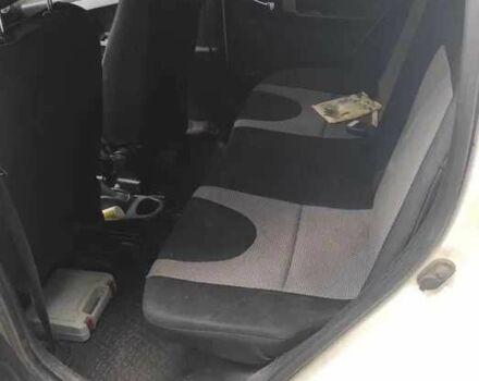 Белый Джили Другая, объемом двигателя 1.2 л и пробегом 101 тыс. км за 2395 $, фото 2 на Automoto.ua