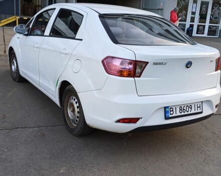 Белый Джили Другая, объемом двигателя 1.5 л и пробегом 185 тыс. км за 3000 $, фото 2 на Automoto.ua