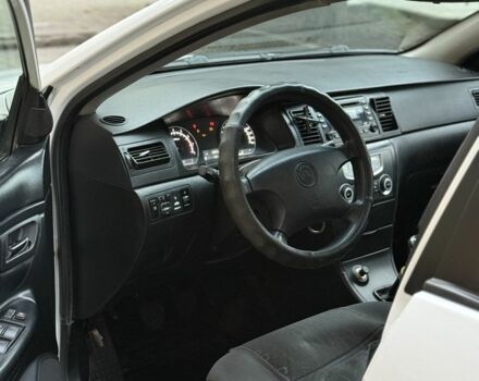 Белый Джили Другая, объемом двигателя 1.8 л и пробегом 92 тыс. км за 2750 $, фото 6 на Automoto.ua