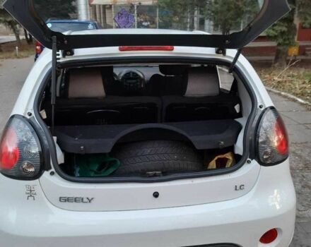 Белый Джили Другая, объемом двигателя 1.3 л и пробегом 120 тыс. км за 2800 $, фото 5 на Automoto.ua