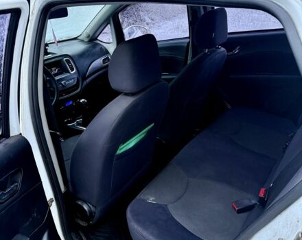 Белый Джили Другая, объемом двигателя 1.5 л и пробегом 85 тыс. км за 3700 $, фото 6 на Automoto.ua