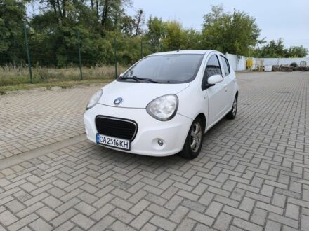 Джилі Інша 2013 у Черкасах на Automoto.ua Білий Джилі Інша, об'ємом двигуна 1.3 л та пробігом 68 тис. км за 2600 $, фото 1 на Automoto.ua