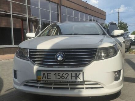 Белый Джили Другая, объемом двигателя 1.5 л и пробегом 126 тыс. км за 4500 $, фото 1 на Automoto.ua