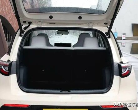 Бежевый Джили Другая, объемом двигателя 0 л и пробегом 1 тыс. км за 17209 $, фото 20 на Automoto.ua