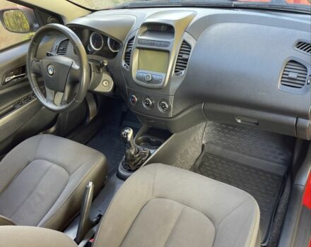 Джилі Інша 2015 у Києві на Automoto.ua Червоний Джилі Інша, об'ємом двигуна 1.5 л та пробігом 94 тис. км за 3850 $, фото 20 на Automoto.ua