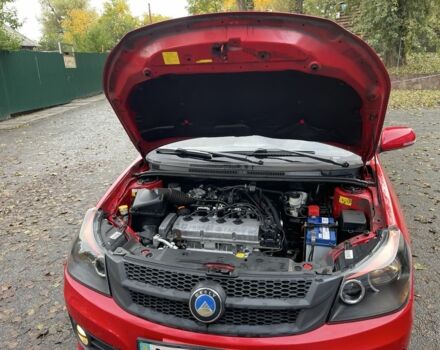 Джилі Інша 2015 у Києві на Automoto.ua Червоний Джилі Інша, об'ємом двигуна 1.5 л та пробігом 94 тис. км за 3850 $, фото 14 на Automoto.ua