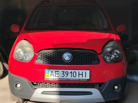 Джили Другая 2013 в Кривом Роге на Automoto.ua Красный Джили Другая, объемом двигателя 1.3 л и пробегом 95 тыс. км за 1200 $, фото 1 на Automoto.ua