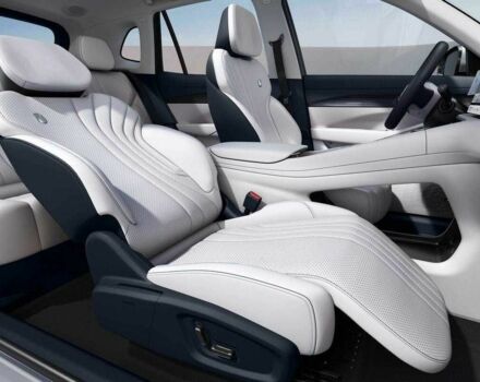 Сірий Джилі Інша, об'ємом двигуна 0 л та пробігом 1 тис. км за 23298 $, фото 21 на Automoto.ua