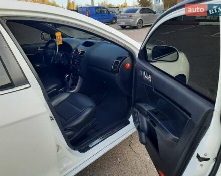 Белый Джили Эмгранд 7 (EC7), объемом двигателя 1.79 л и пробегом 210 тыс. км за 4600 $, фото 10 на Automoto.ua