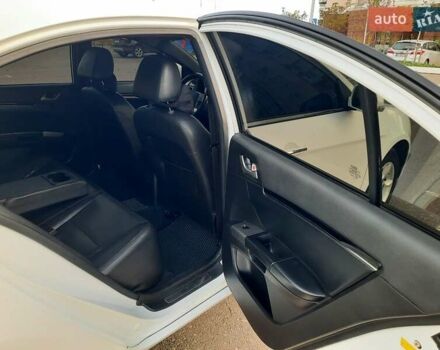 Белый Джили Эмгранд 7 (EC7), объемом двигателя 1.79 л и пробегом 210 тыс. км за 4600 $, фото 8 на Automoto.ua