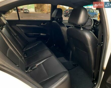 Белый Джили Эмгранд 7 (EC7), объемом двигателя 1.79 л и пробегом 210 тыс. км за 4600 $, фото 9 на Automoto.ua