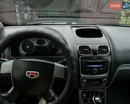 Джили Эмгранд 7 (EC7) 2013 в Решетиловке на Automoto.ua Белый Джили Эмгранд 7 (EC7), объемом двигателя 1.79 л и пробегом 310 тыс. км за 4200 $, фото 6 на Automoto.ua