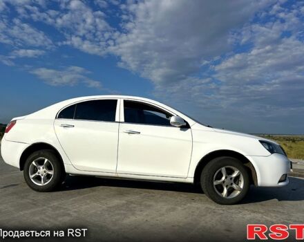 Белый Джили Эмгранд 7 (EC7), объемом двигателя 1.5 л и пробегом 211 тыс. км за 3900 $, фото 1 на Automoto.ua