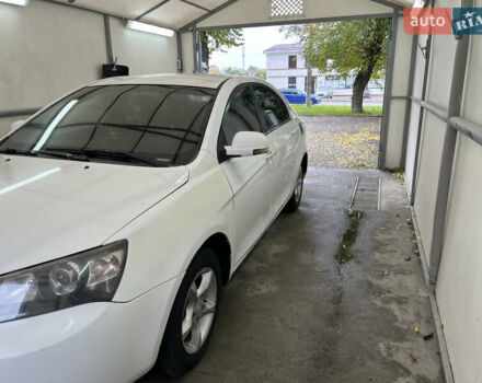 Джили Эмгранд 7 (EC7) 2014 в Хмельницком на Automoto.ua Белый Джили Эмгранд 7 (EC7), объемом двигателя 1.5 л и пробегом 235 тыс. км за 4000 $, фото 3 на Automoto.ua