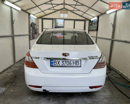Джили Эмгранд 7 (EC7) 2014 в Хмельницком на Automoto.ua Белый Джили Эмгранд 7 (EC7), объемом двигателя 1.5 л и пробегом 235 тыс. км за 4000 $, фото 5 на Automoto.ua