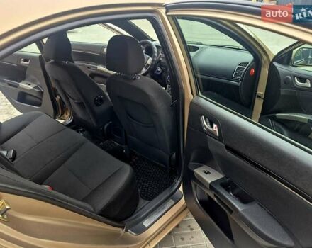 Бежевий Джилі Емгранд 7 (EC7), об'ємом двигуна 1.5 л та пробігом 206 тис. км за 2950 $, фото 4 на Automoto.ua