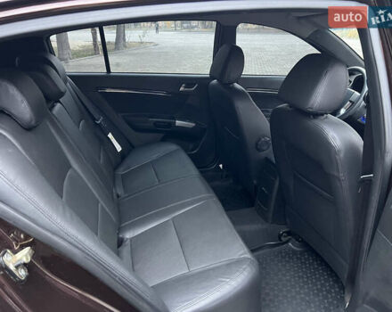 Красный Джили Эмгранд 7 (EC7), объемом двигателя 1.8 л и пробегом 81 тыс. км за 4500 $, фото 9 на Automoto.ua