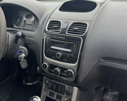 Червоний Джилі Емгранд 7 (EC7), об'ємом двигуна 1.79 л та пробігом 220 тис. км за 2950 $, фото 9 на Automoto.ua