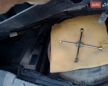 Желтый Джили Эмгранд 7 (EC7), объемом двигателя 1.5 л и пробегом 119 тыс. км за 4200 $, фото 8 на Automoto.ua