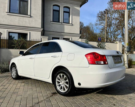 Белый Джили Emgrand 8 (EC8), объемом двигателя 2.38 л и пробегом 122 тыс. км за 4500 $, фото 17 на Automoto.ua