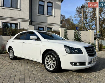 Белый Джили Emgrand 8 (EC8), объемом двигателя 2.38 л и пробегом 122 тыс. км за 4500 $, фото 7 на Automoto.ua