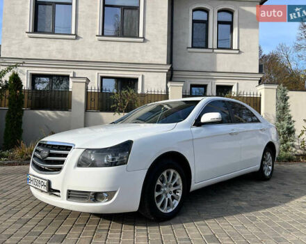 Белый Джили Emgrand 8 (EC8), объемом двигателя 2.38 л и пробегом 122 тыс. км за 4500 $, фото 1 на Automoto.ua