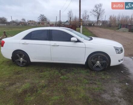 Белый Джили Emgrand 8 (EC8), объемом двигателя 2 л и пробегом 50 тыс. км за 6000 $, фото 1 на Automoto.ua