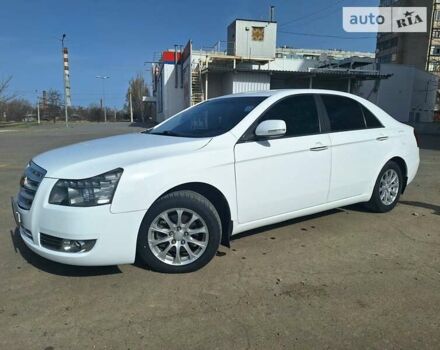 Джилі Emgrand 8 (EC8), об'ємом двигуна 2 л та пробігом 105 тис. км за 6500 $, фото 5 на Automoto.ua