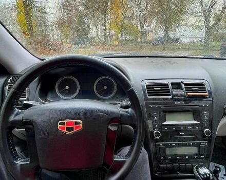 Серый Джили Emgrand 8 (EC8), объемом двигателя 2 л и пробегом 159 тыс. км за 2200 $, фото 8 на Automoto.ua