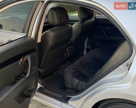 Сірий Джилі Emgrand 8 (EC8), об'ємом двигуна 2 л та пробігом 102 тис. км за 6300 $, фото 10 на Automoto.ua