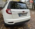 Білий Джилі Емгранд Х7, об'ємом двигуна 2.38 л та пробігом 155 тис. км за 3500 $, фото 4 на Automoto.ua
