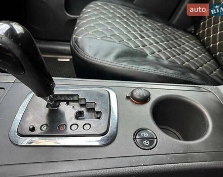 Білий Джилі Емгранд Х7, об'ємом двигуна 2.38 л та пробігом 155 тис. км за 3500 $, фото 14 на Automoto.ua