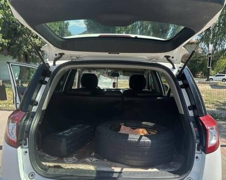 Белый Джили Эмгранд Х7, объемом двигателя 1.79 л и пробегом 181 тыс. км за 6300 $, фото 4 на Automoto.ua