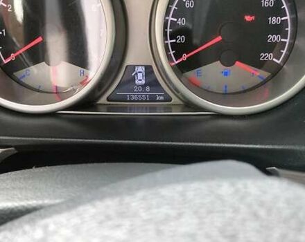 Белый Джили Эмгранд Х7, объемом двигателя 1.79 л и пробегом 136 тыс. км за 5000 $, фото 5 на Automoto.ua