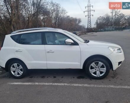 Білий Джилі Емгранд Х7, об'ємом двигуна 2 л та пробігом 105 тис. км за 5200 $, фото 4 на Automoto.ua