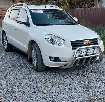 Белый Джили Эмгранд Х7, объемом двигателя 2 л и пробегом 78 тыс. км за 6150 $, фото 1 на Automoto.ua