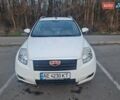 Білий Джилі Емгранд Х7, об'ємом двигуна 2 л та пробігом 105 тис. км за 5200 $, фото 1 на Automoto.ua