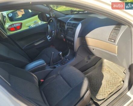 Білий Джилі Емгранд Х7, об'ємом двигуна 1.8 л та пробігом 175 тис. км за 5400 $, фото 17 на Automoto.ua