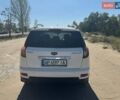 Белый Джили Эмгранд Х7, объемом двигателя 2.38 л и пробегом 124 тыс. км за 6200 $, фото 3 на Automoto.ua