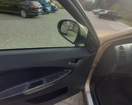 Бежевий Джилі Емгранд Х7, об'ємом двигуна 2 л та пробігом 157 тис. км за 4750 $, фото 17 на Automoto.ua