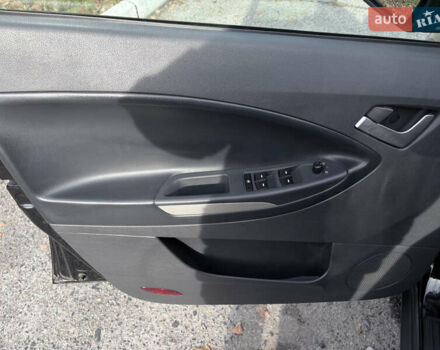 Чорний Джилі Емгранд Х7, об'ємом двигуна 2 л та пробігом 16 тис. км за 7000 $, фото 14 на Automoto.ua