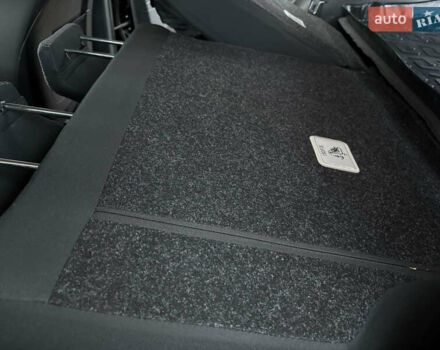 Чорний Джилі Емгранд Х7, об'ємом двигуна 2 л та пробігом 16 тис. км за 6650 $, фото 42 на Automoto.ua