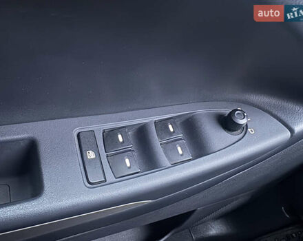 Чорний Джилі Емгранд Х7, об'ємом двигуна 2 л та пробігом 16 тис. км за 6650 $, фото 35 на Automoto.ua