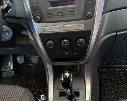 Чорний Джилі Емгранд Х7, об'ємом двигуна 2 л та пробігом 16 тис. км за 6650 $, фото 25 на Automoto.ua