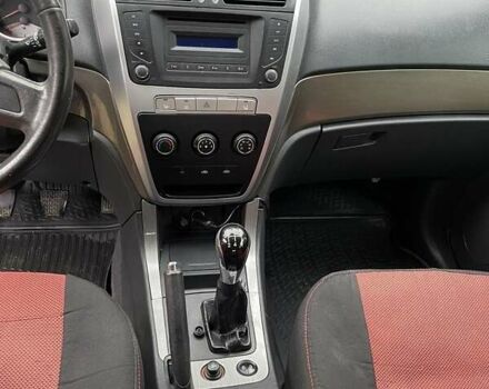 Черный Джили Эмгранд Х7, объемом двигателя 1.79 л и пробегом 140 тыс. км за 4600 $, фото 4 на Automoto.ua