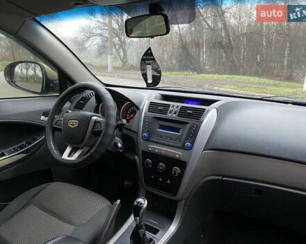 Желтый Джили Эмгранд Х7, объемом двигателя 1.8 л и пробегом 145 тыс. км за 5500 $, фото 12 на Automoto.ua