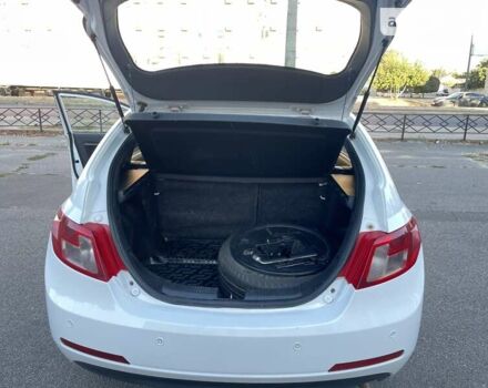 Білий Джилі Емгранд, об'ємом двигуна 1.8 л та пробігом 60 тис. км за 3700 $, фото 35 на Automoto.ua