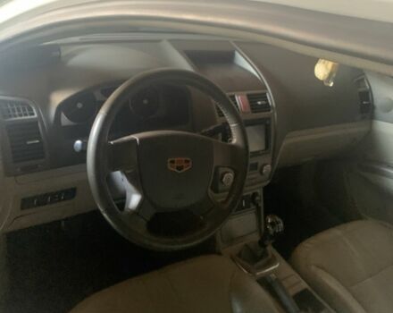 Белый Джили Эмгранд, объемом двигателя 1.8 л и пробегом 112 тыс. км за 3200 $, фото 4 на Automoto.ua